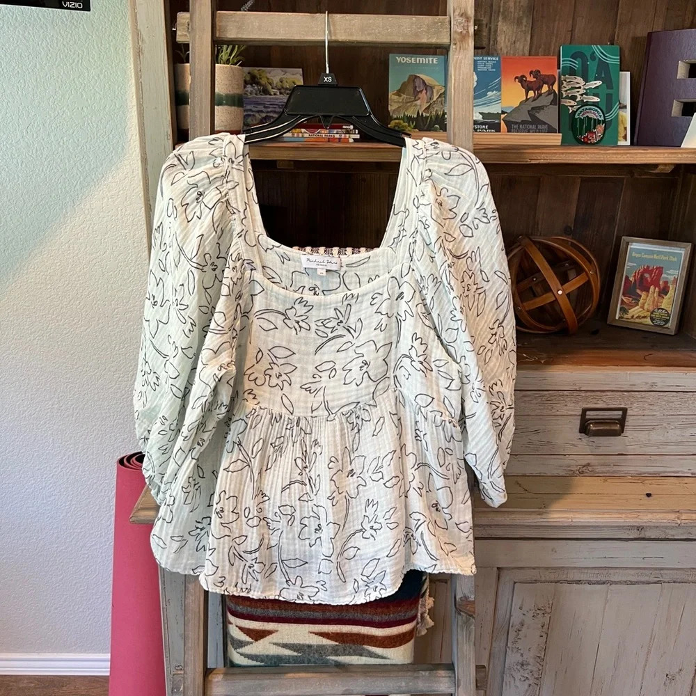 Michael Stars Women’s Patsy Square Neck Gauze Top… - image 1